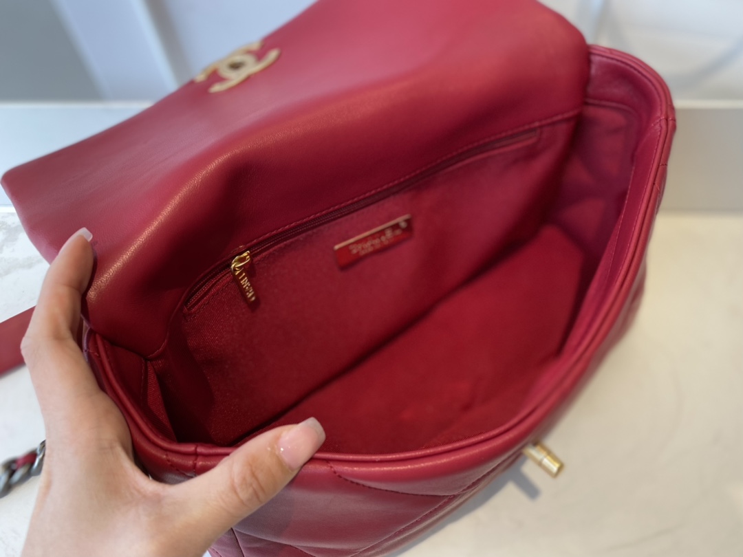 2021 Classic Chanel 19 Flap Bag 30cm Goatskin in Red Price Online Replica