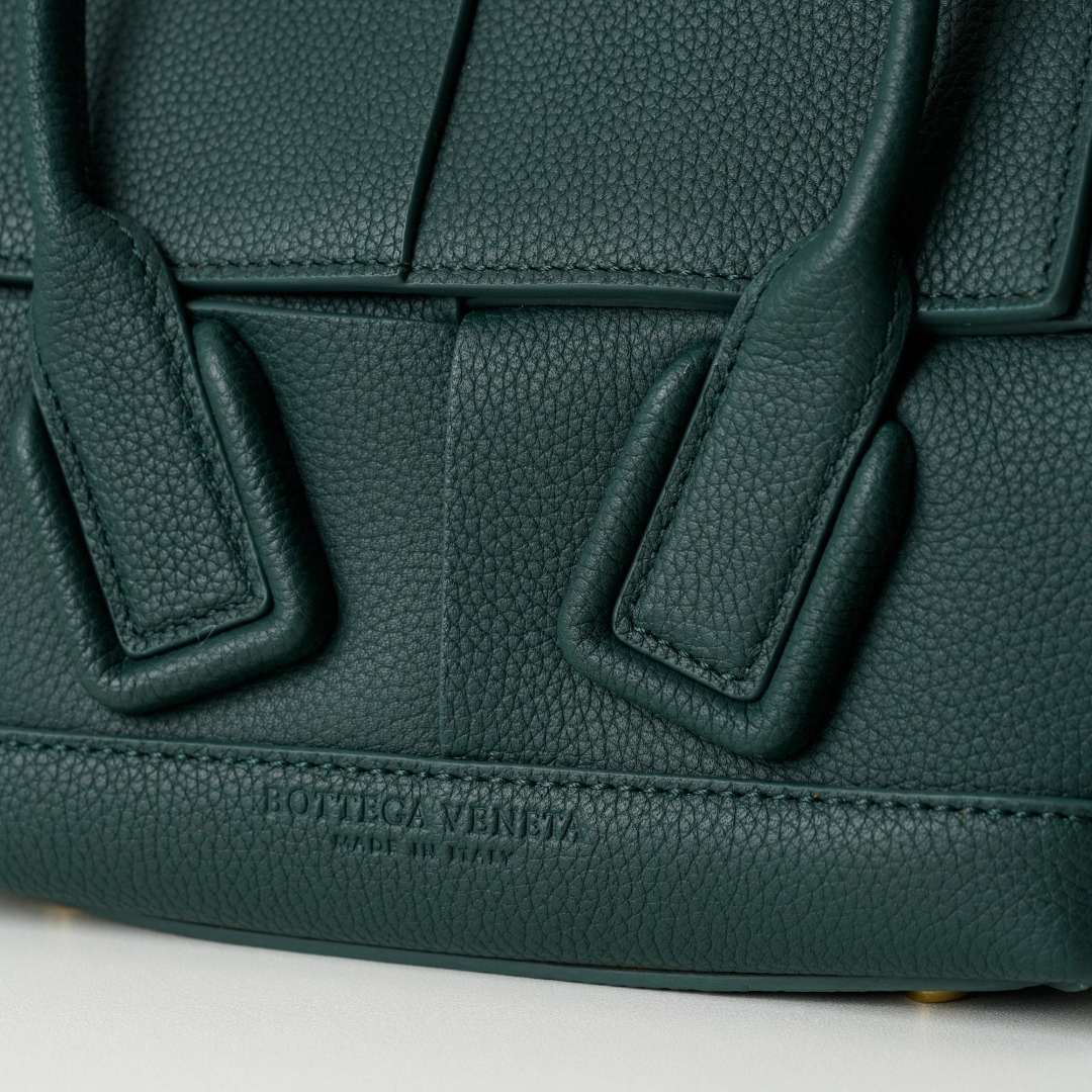 2021 Latest Bottega Veneta Dark Green Mini Intrecciato Arco Tote Ntrecciato-Woven Grained Goatskin