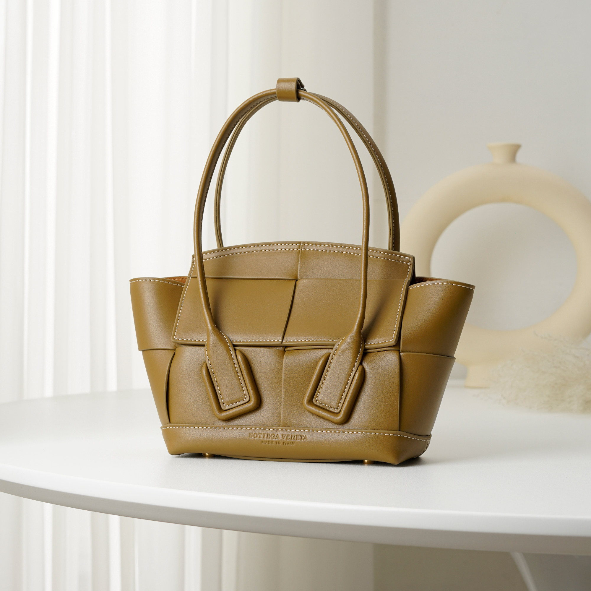 2021 Latest Bottega Veneta Khaki Mini Intrecciato Arco Tote Ntrecciato-Woven Grained Goatskin