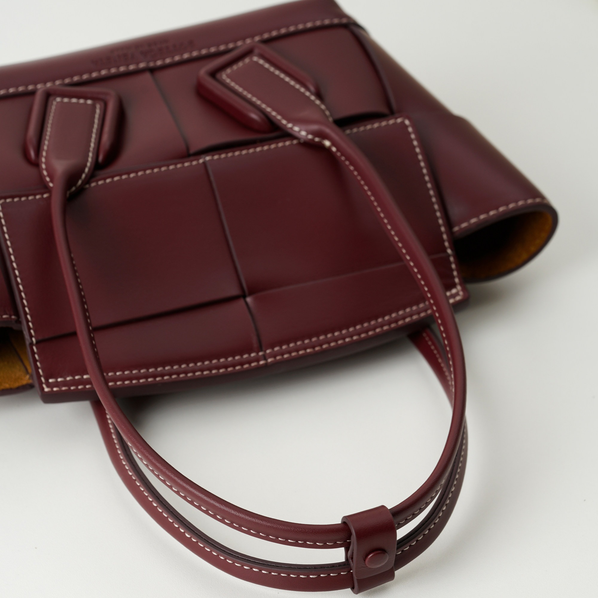 2021 Latest Bottega Veneta Red Wine Mini Intrecciato Arco Tote Ntrecciato-Woven Grained Goatskin