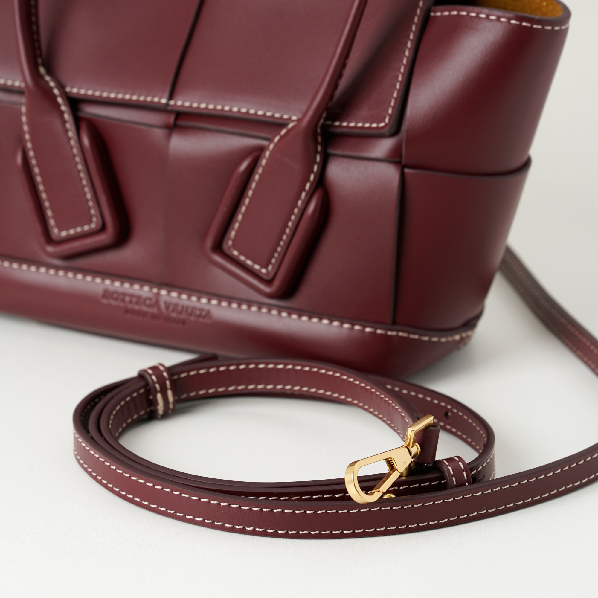 2021 Latest Bottega Veneta Red Wine Mini Intrecciato Arco Tote Ntrecciato-Woven Grained Goatskin