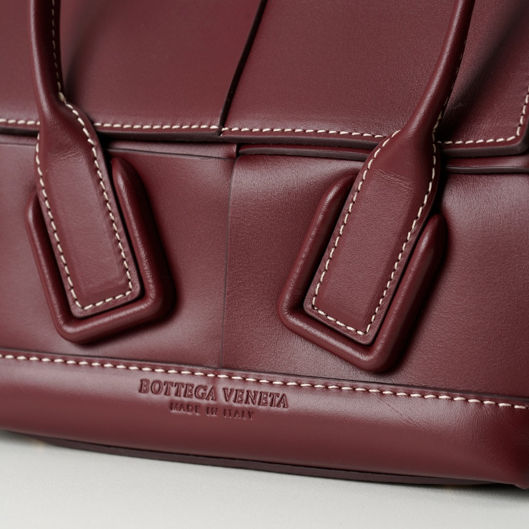 2021 Latest Bottega Veneta Red Wine Mini Intrecciato Arco Tote Ntrecciato-Woven Grained Goatskin