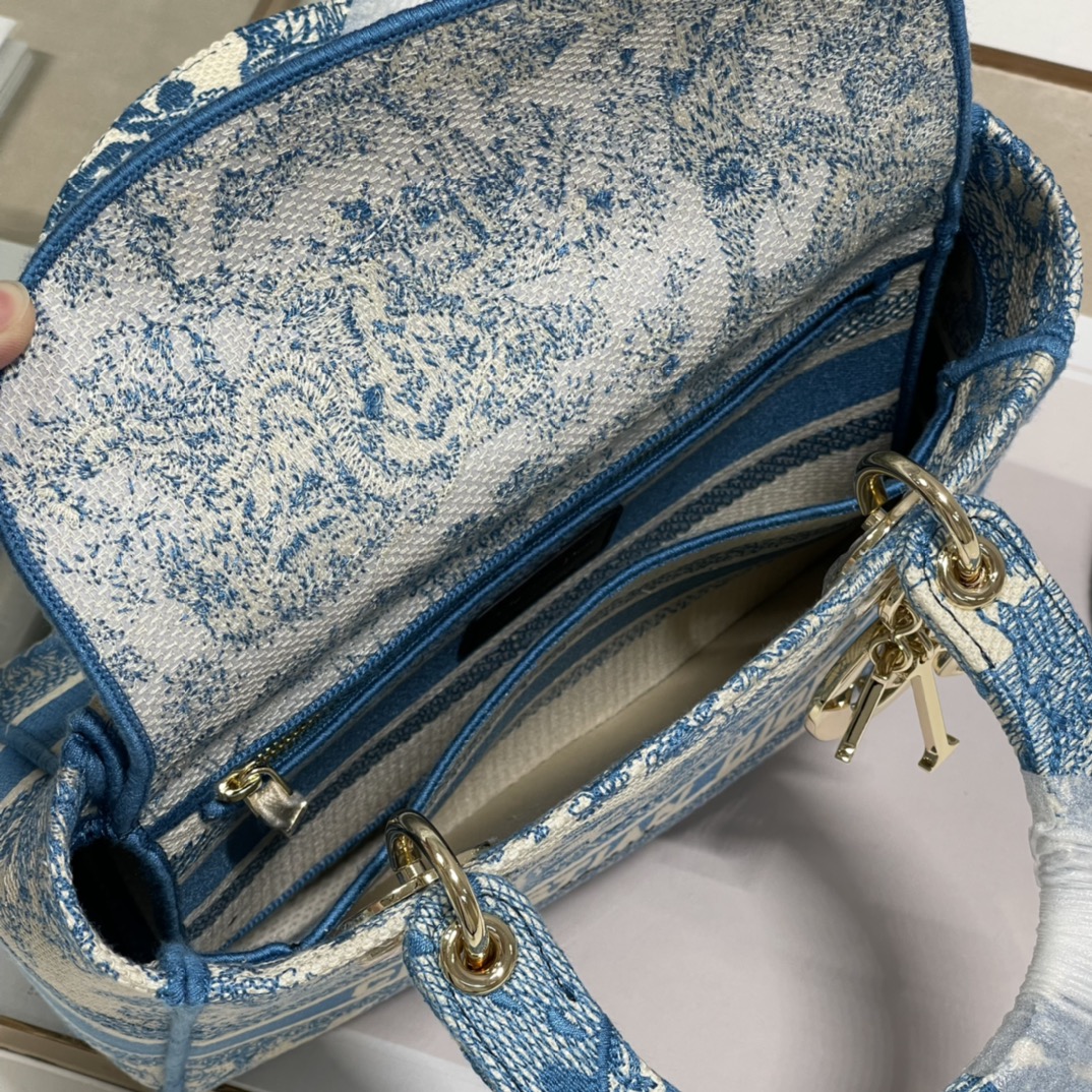 2021 Limited Edition Replica Dior 24cm Medium Lady D-Lite Embroidery Bag For Sale Blue