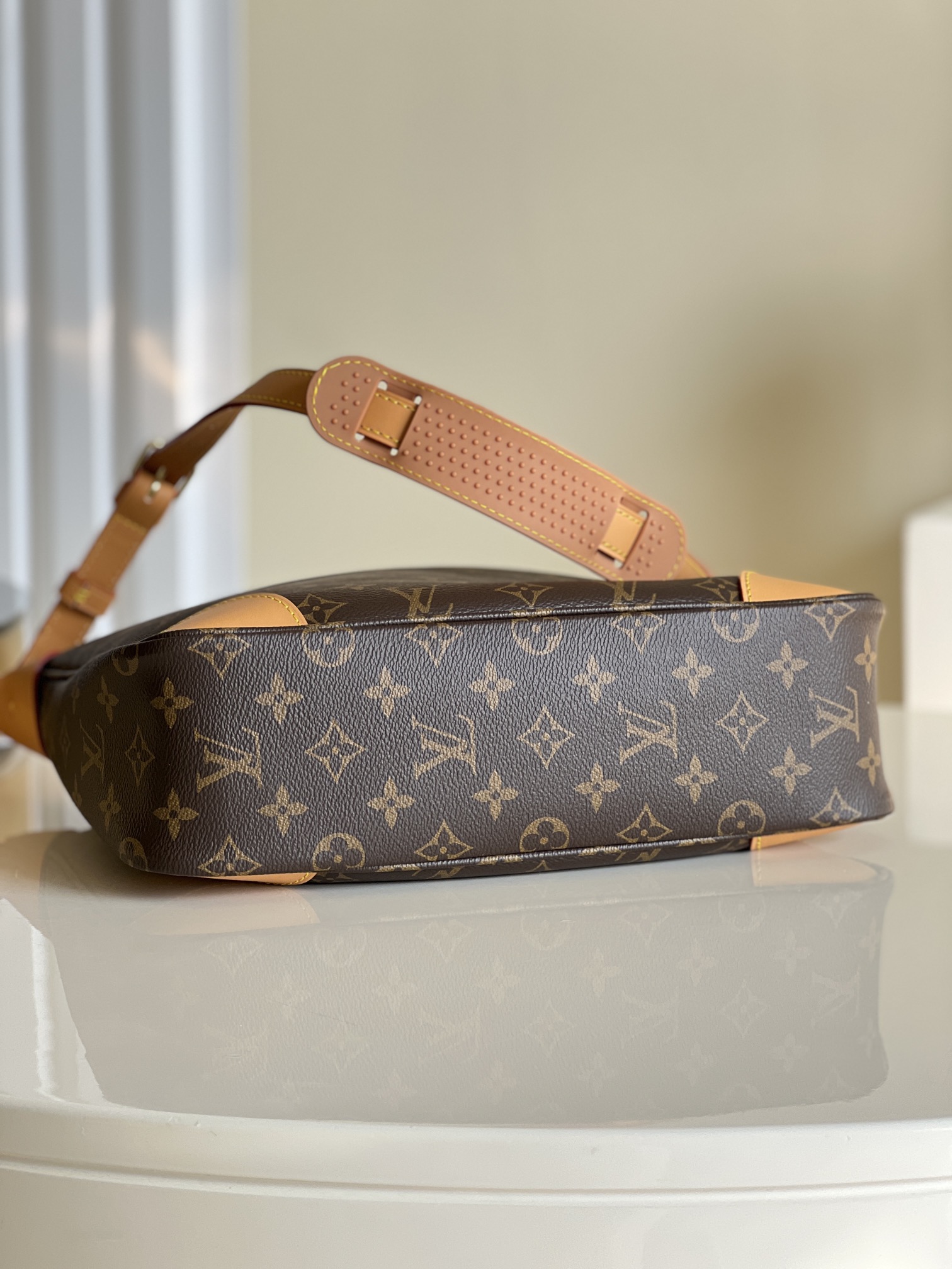 2021 New Style Replica Louis Vuitton M45832 Versatile Boulogne Handbag Monogram Coated Canvas