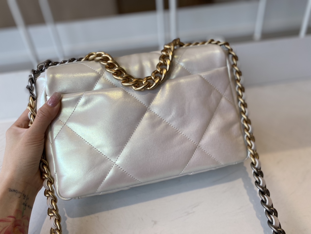 2021 Top Sale Chanel 19 Flap Bag 26cm Goatskin in Pearl Replica