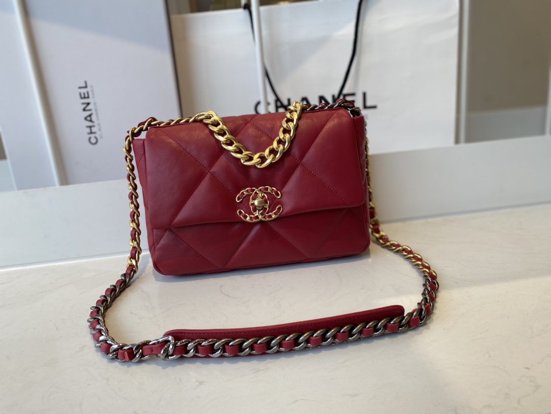 2021 Top Sale Chanel 19 Flap Bag 26cm Goatskin in Red Replica