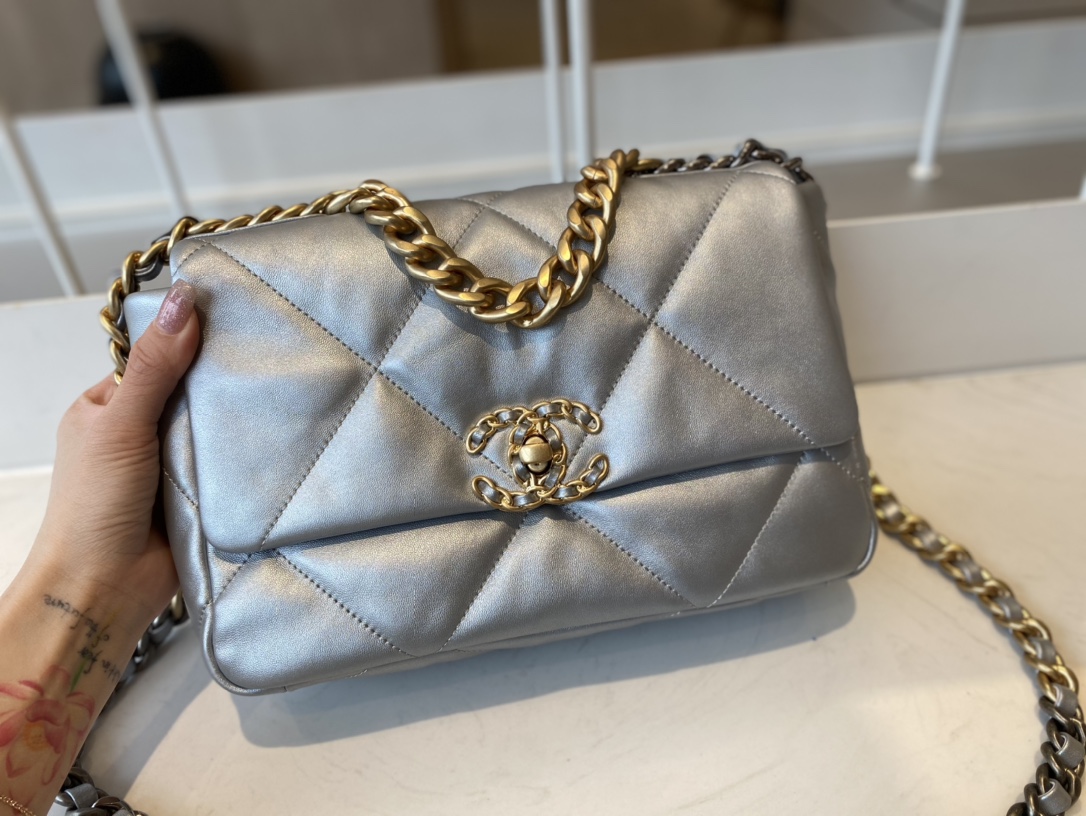 2021 Top Sale Chanel 19 Flap Bag 26cm Goatskin in Sliver Replica