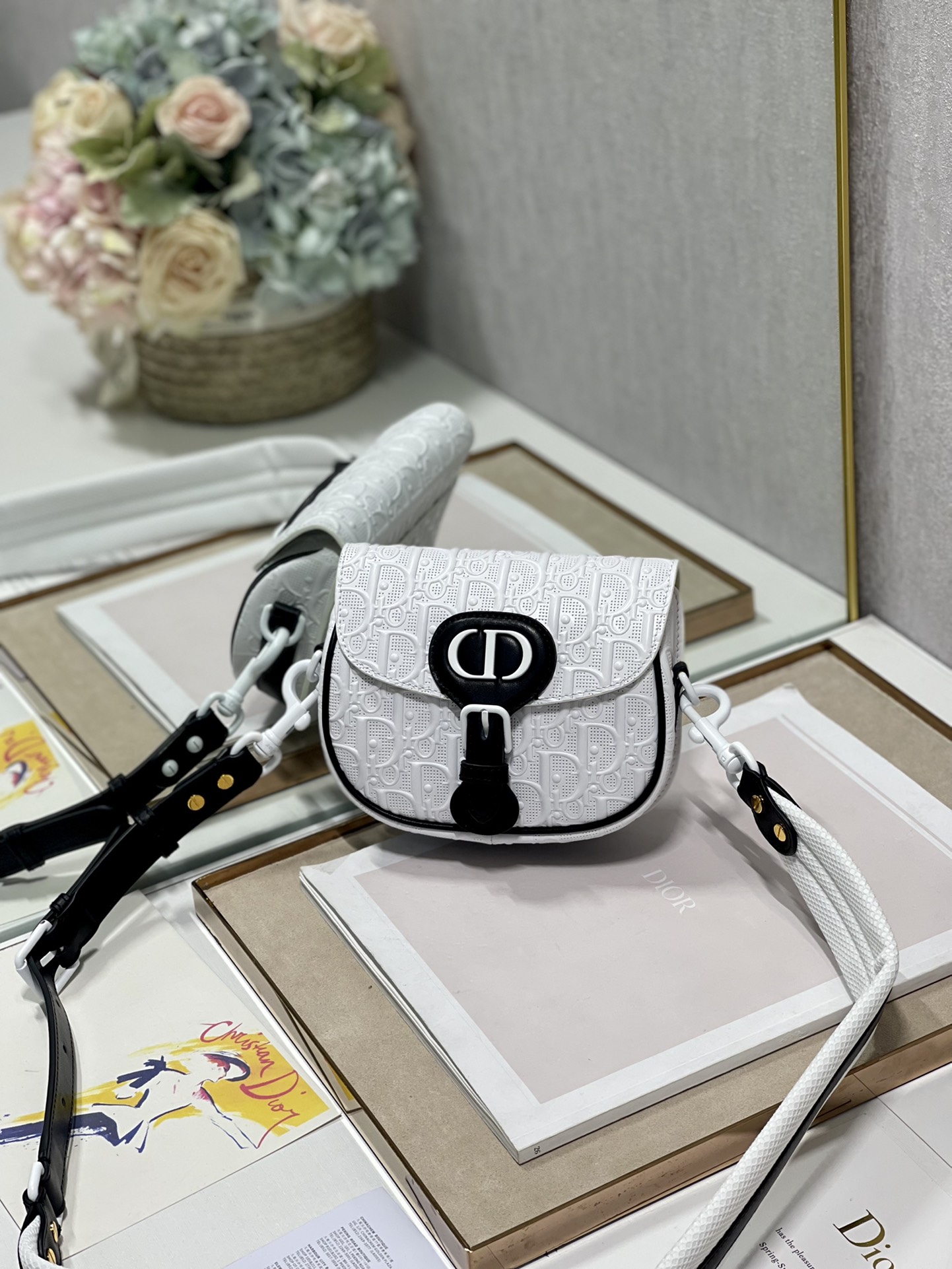 2022 New Dior Small 19cm Bobby Bag White Calfskin