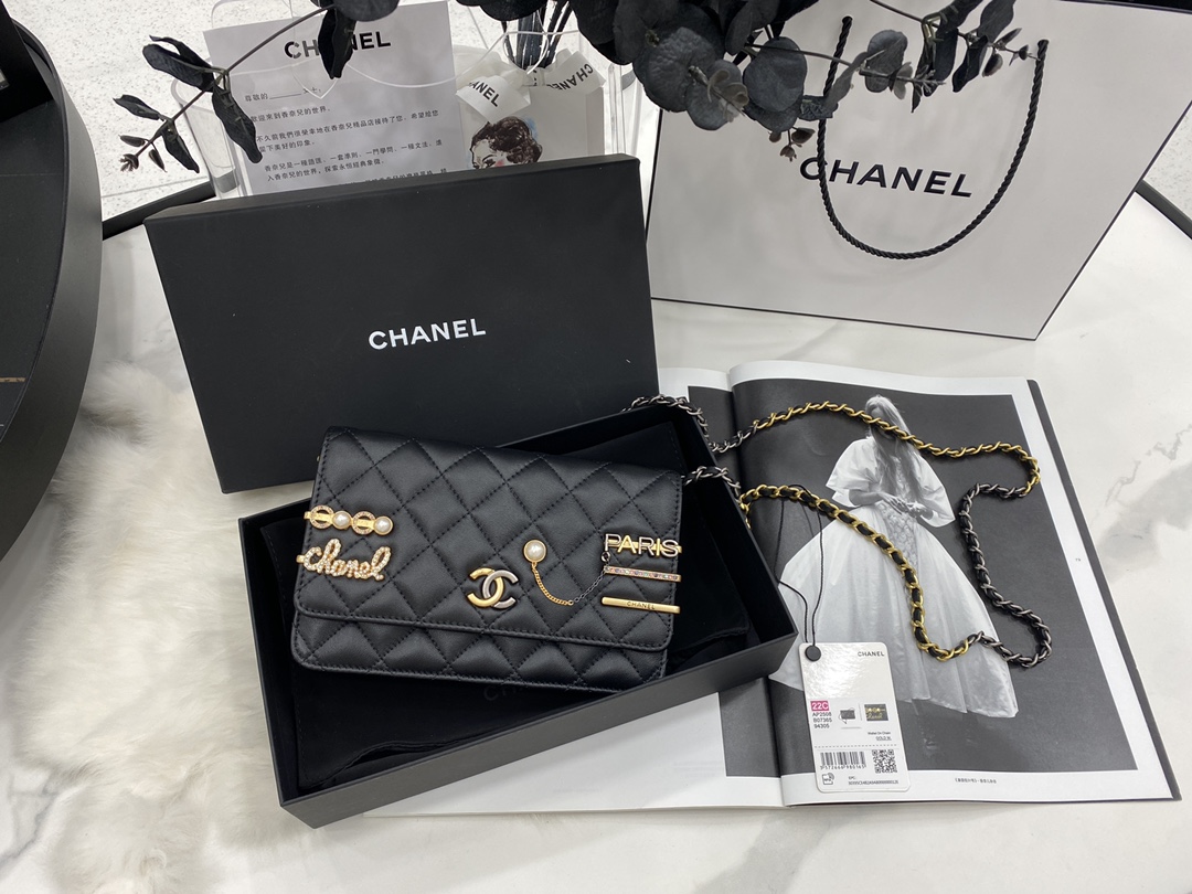 2022 New Replica Chanel Wallet on Chain Lambskin Glass Pearls Imitation Pearls Strass Gold Silver Ruthenium Finish Metal Black AP2508