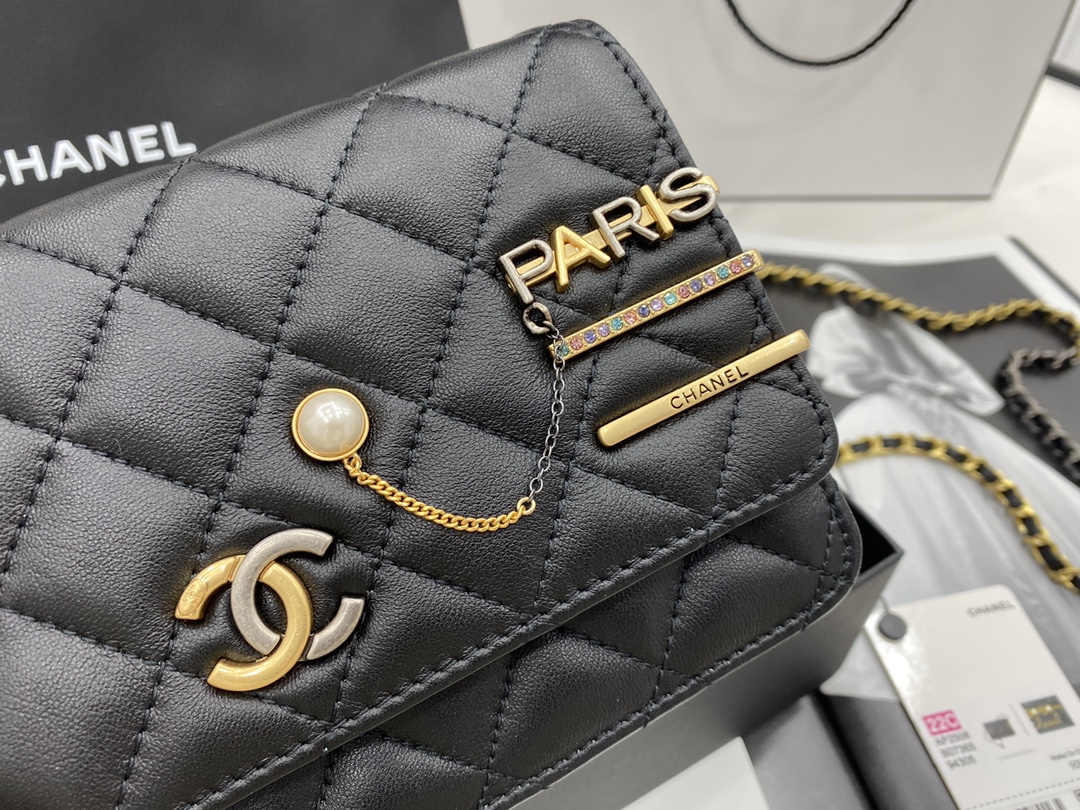 2022 New Replica Chanel Wallet on Chain Lambskin Glass Pearls Imitation Pearls Strass Gold Silver Ruthenium Finish Metal Black AP2508
