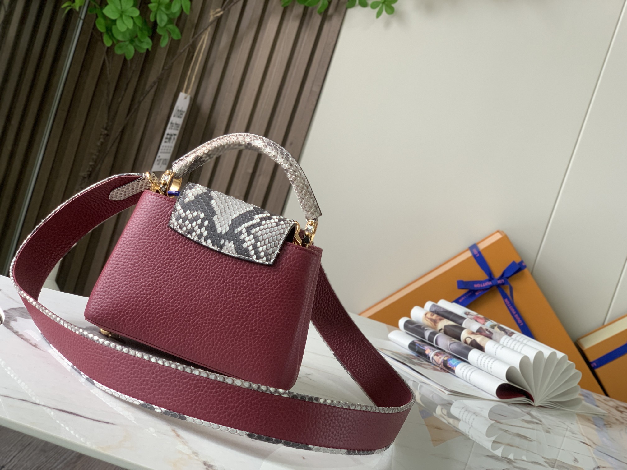 2022 New Style Louis Vuitton Capucines 21cm Dark Red Taurillon Leather With Python