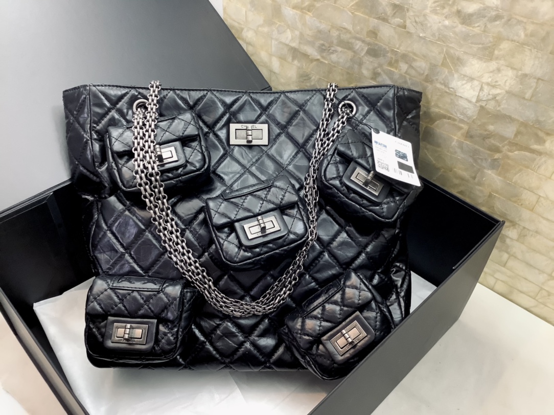 2022 Replica Chanel Ohanel Vintag Shopping Bag Black Lambskin High End