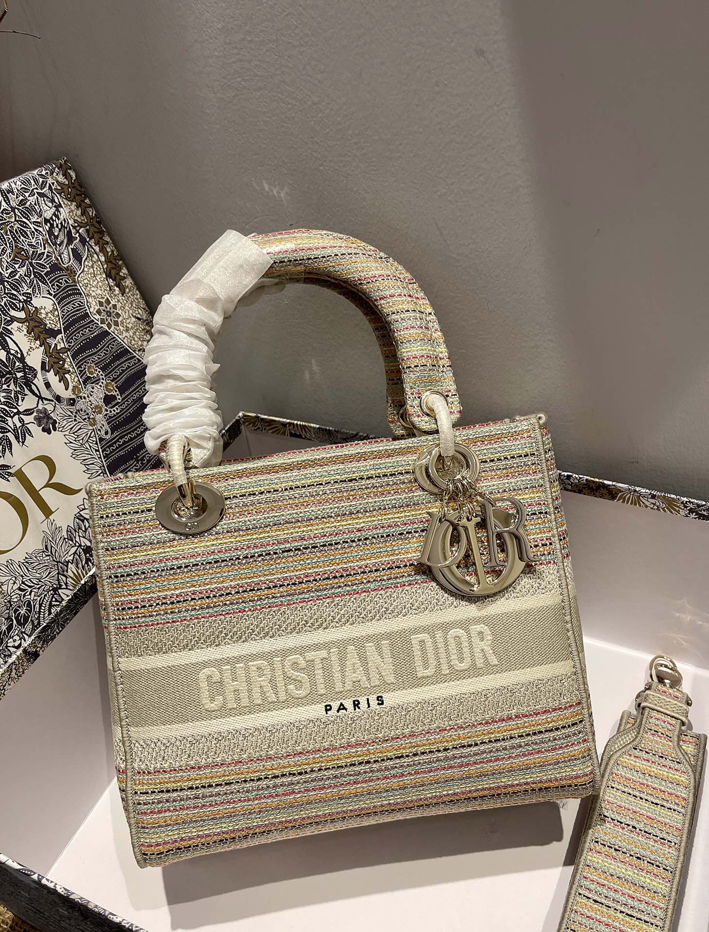 2023 Dior Lady D-lite 24cm Embroidery Bag-006