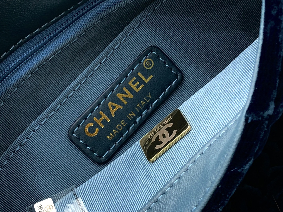 AAA Quality Chanel Mini Flap Bag Blue Velvet with Gold Hardware For Girls Online AS2619