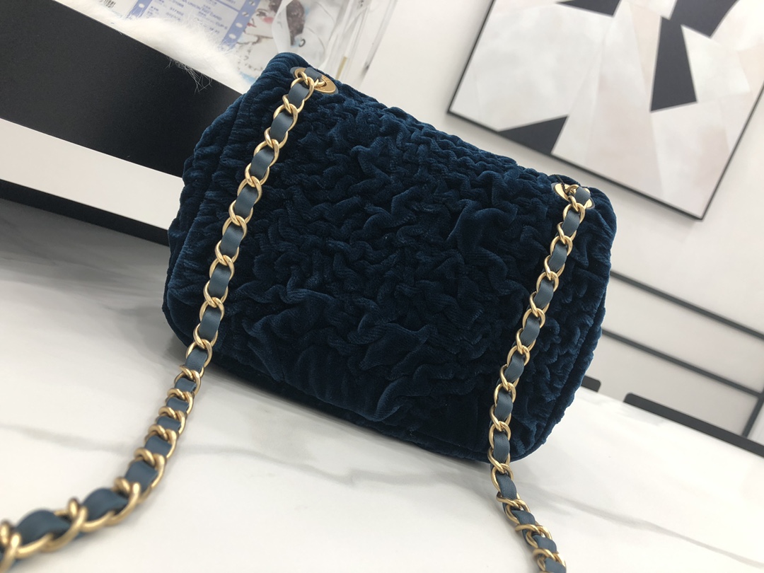 AAA Quality Chanel Mini Flap Bag Blue Velvet with Gold Hardware For Girls Online AS2619