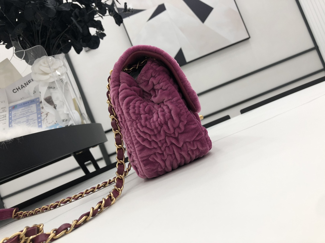 AAA Quality Chanel Mini Flap Bag Rose Velvet with Gold Hardware For Girls Online AS2619