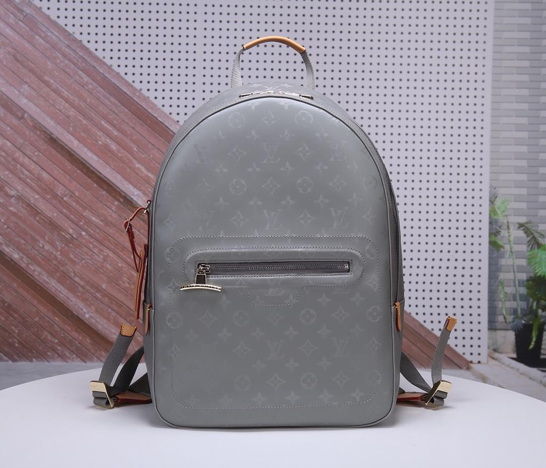 AAA Replica Louis Vuitton M43882 Men Backpack Monogram Titanium