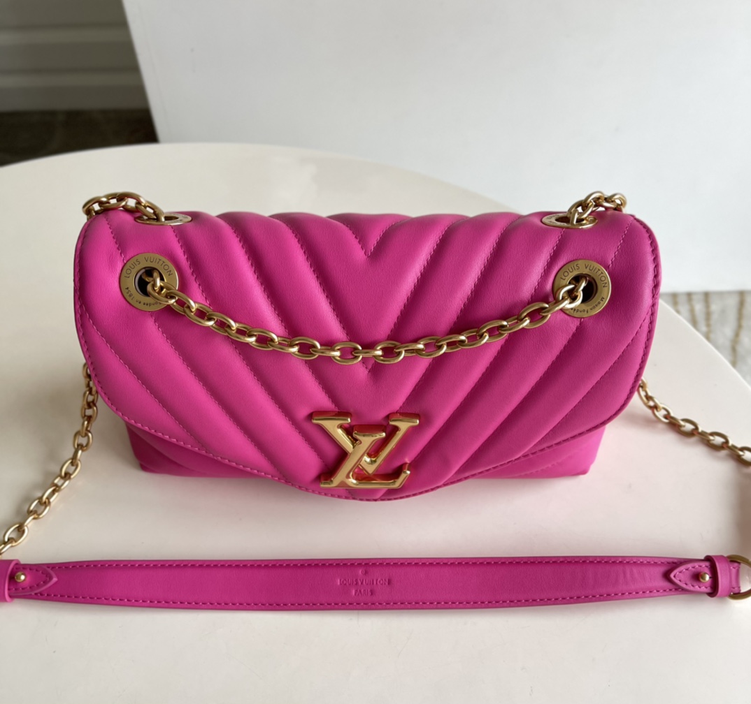 AAA Replica Louis Vuitton M58553 LV New Wave Chain Bag Smooth Cowhide Leather Agathe Pink