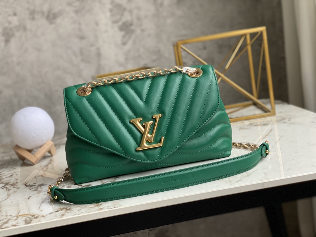 AAA Replica Louis Vuitton M58664 LV New Wave Chain Bag Smooth Cowhide Leather Emerald Green