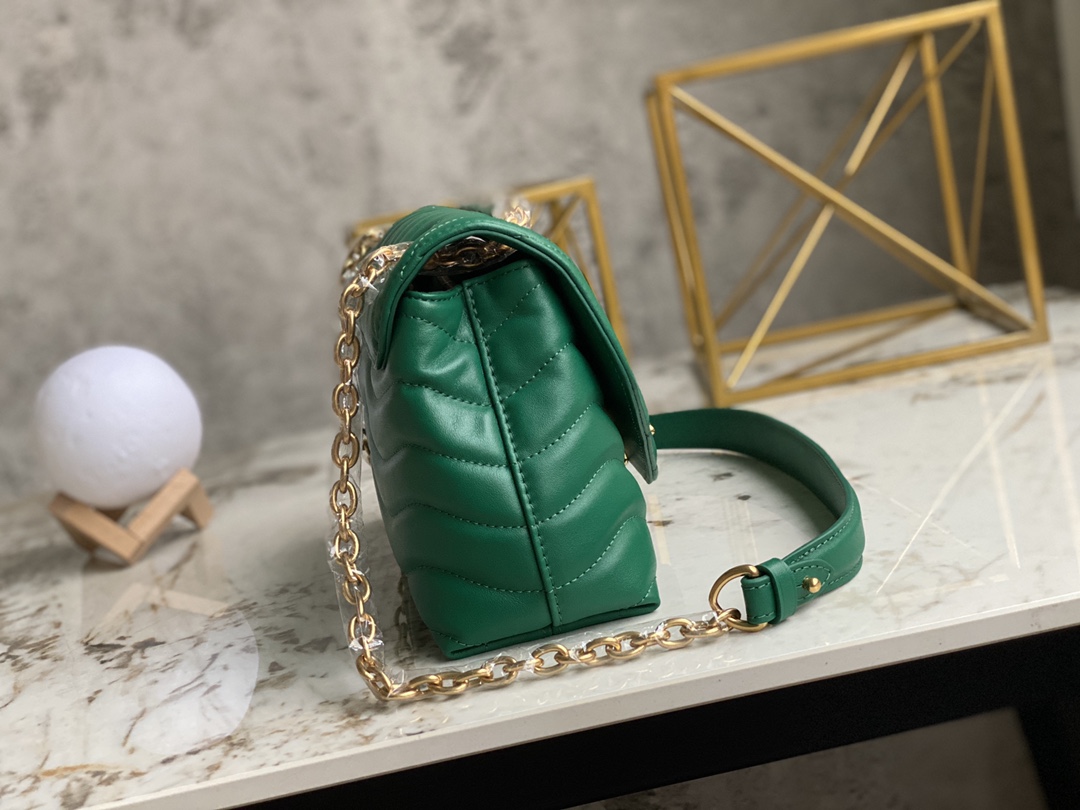 AAA Replica Louis Vuitton M58664 LV New Wave Chain Bag Smooth Cowhide Leather Emerald Green