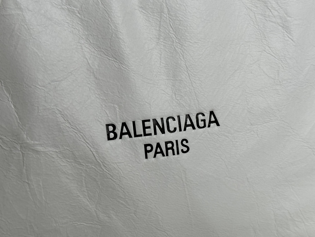 Balenciaga Large Women Crush Tote Bag in White crushed Calfskin