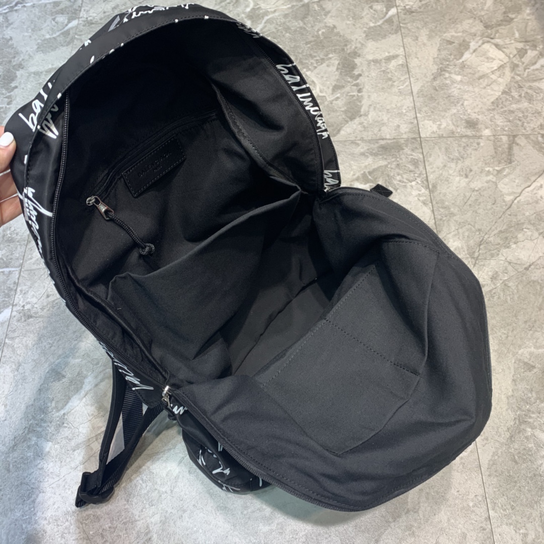 Balenciaga Mens Backpack-004