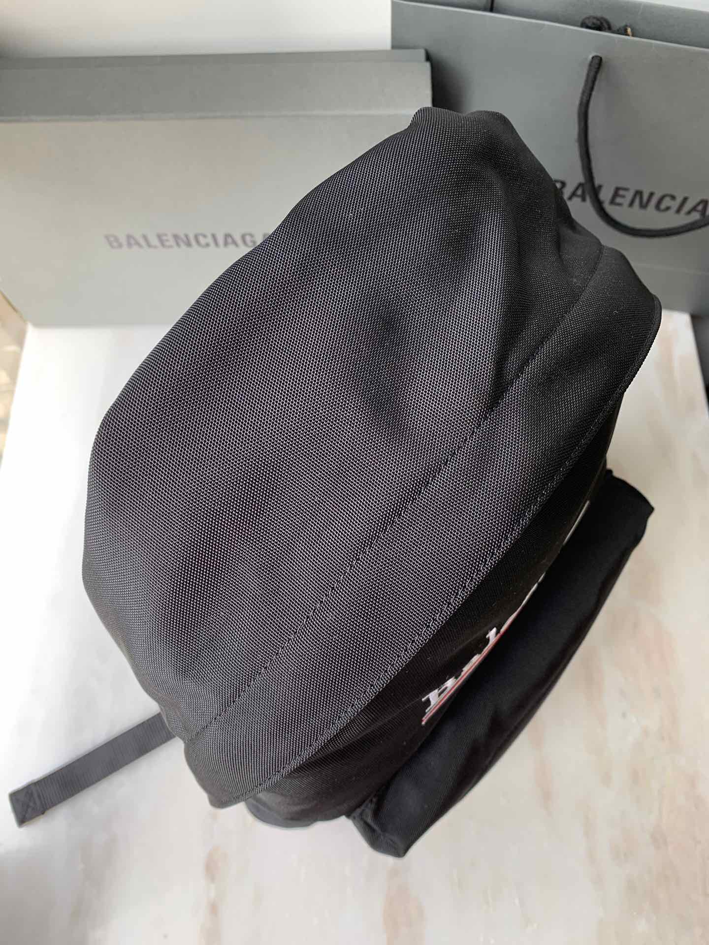 Balenciaga Mens Backpack-009