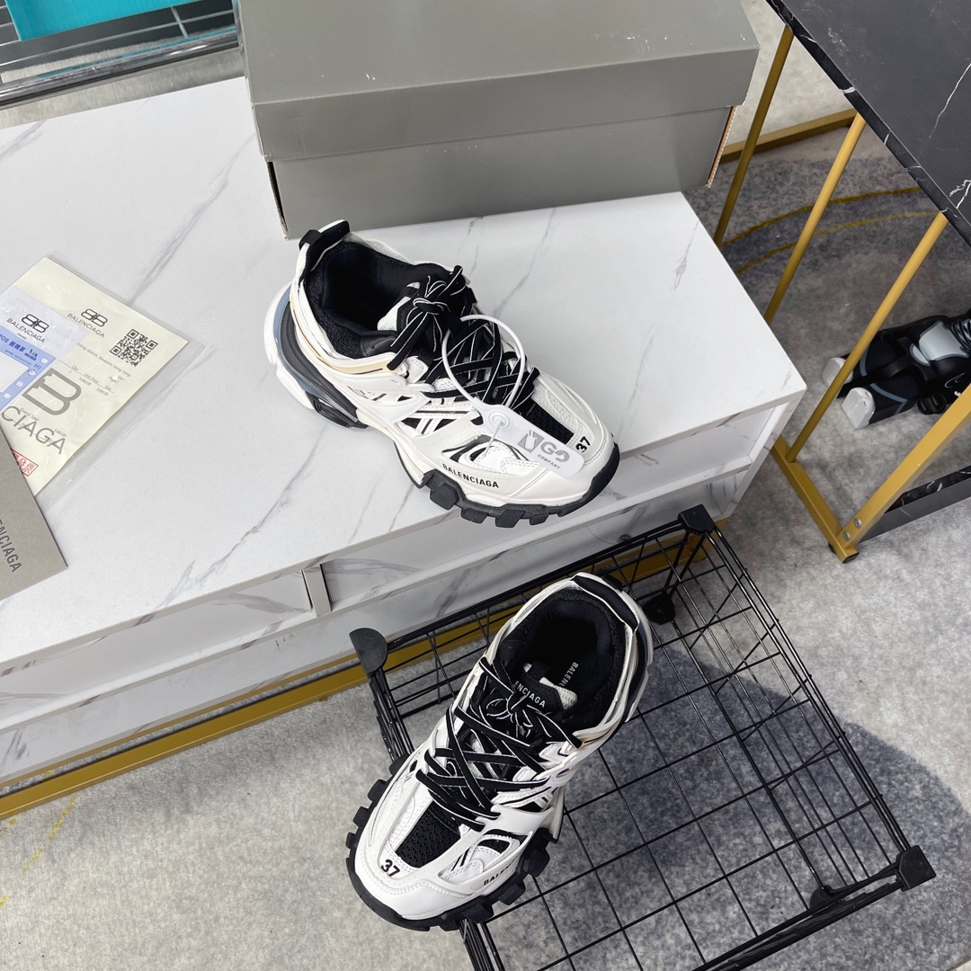 Balenciaga Triple S Trainers-0045 35-45