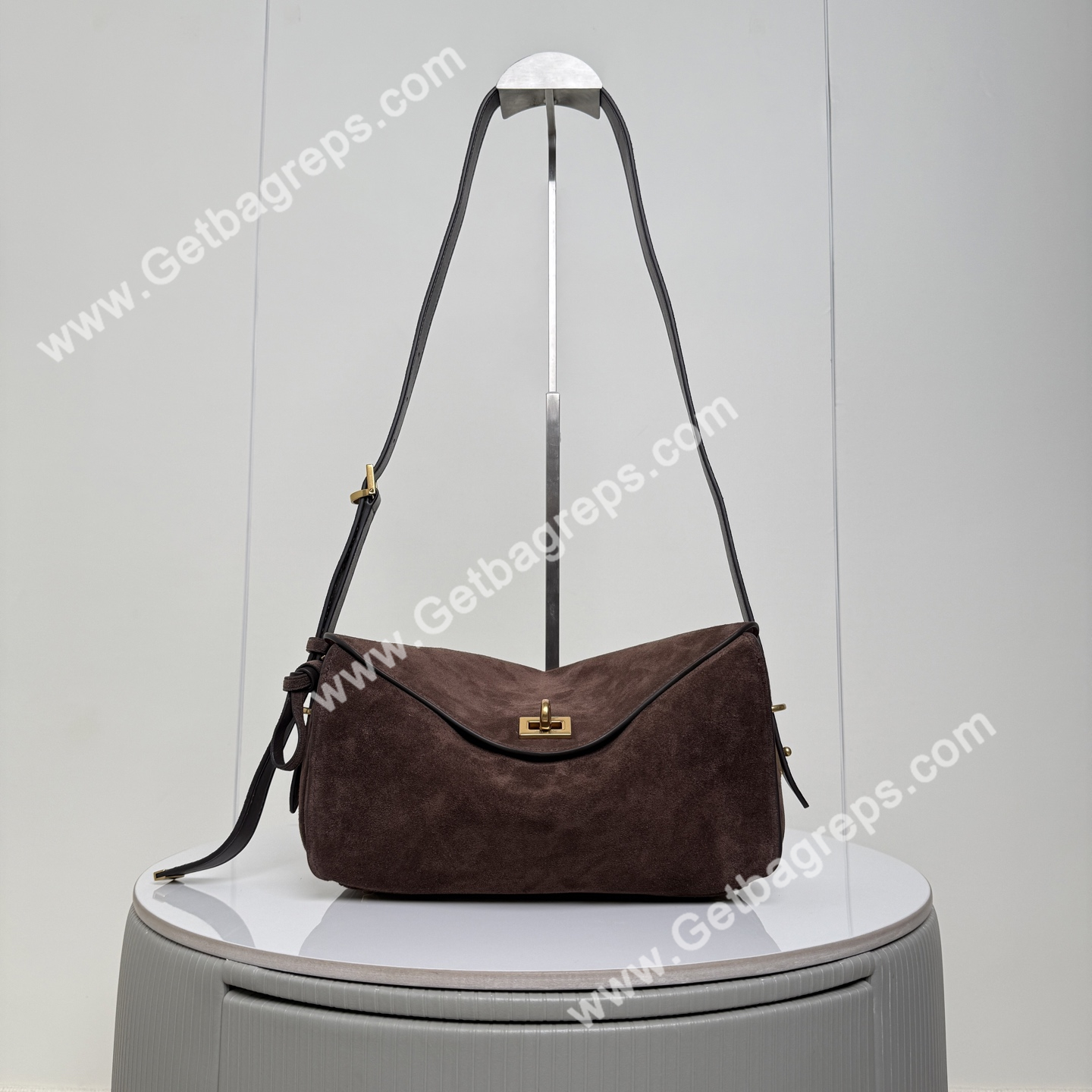 Balenciaga Womens Le 7 Shoulder Bag Medium in Brown