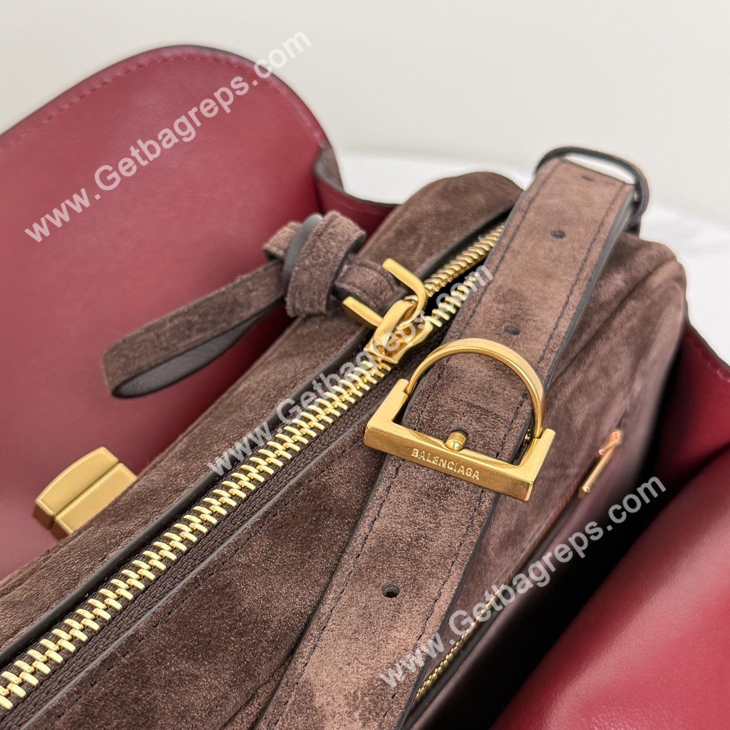 Balenciaga Womens Le 7 Shoulder Bag Medium in Brown