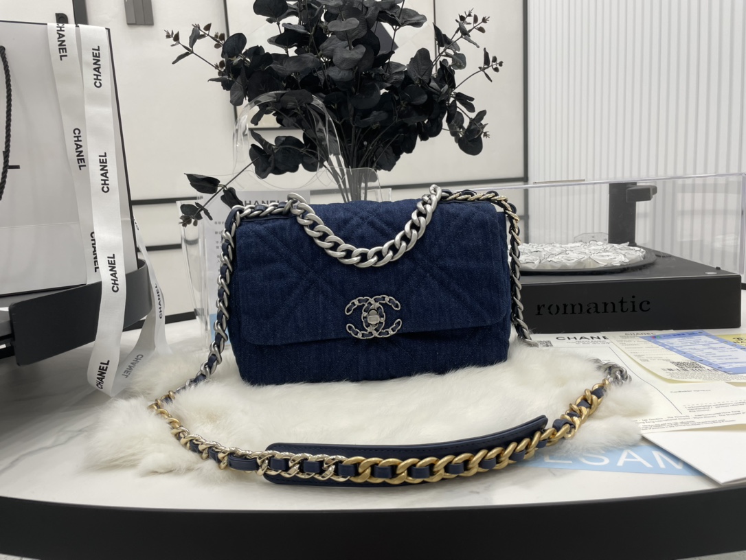 Best Gift Replica Chanel 19 Handbag 26cm Dark Blue Denim