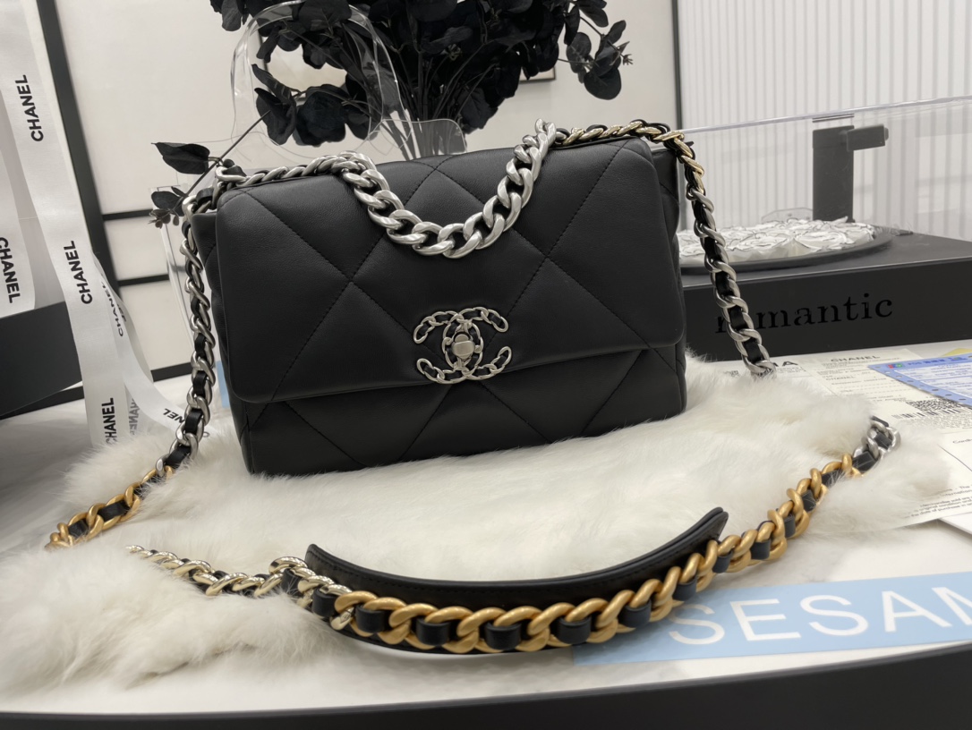 Best Gift Replica Chanel 19 Handbag Lambskin 26cm Black