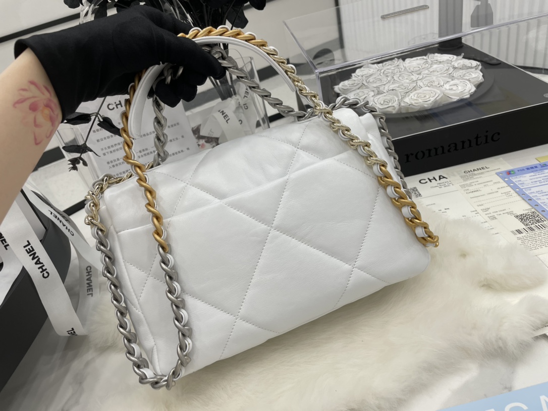 Best Gift Replica Chanel 19 Handbag Lambskin 26cm White