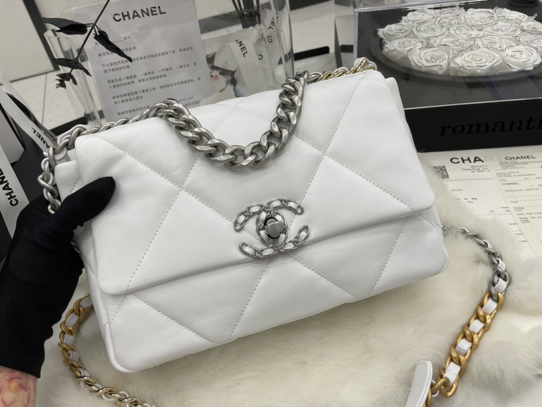 Best Gift Replica Chanel 19 Handbag Lambskin 26cm White