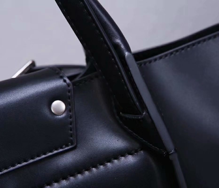 Best Price Celine Small Big Bag With Long Strap In Supple Grained Calfskin Black