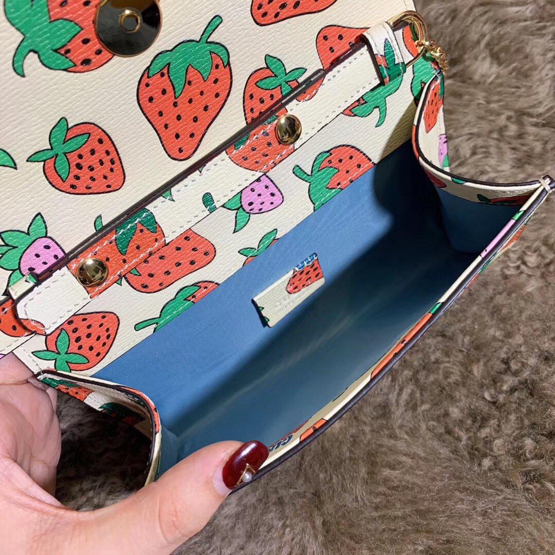 Best Price Gucci 564718 Zumi Strawberry Print Mini Bag