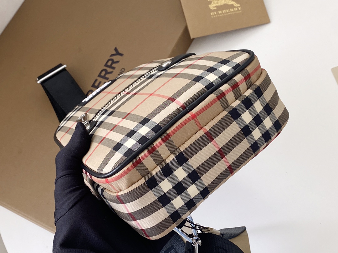 Best Selling Burberry Men Bum Chest Bag Vintage Check Copy