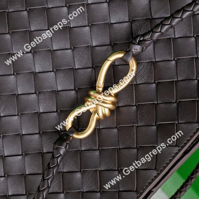Bottega Veneta  Large Andiamo 45cm Top handle bag in Supple Intrecciato Leather Dark Coffee