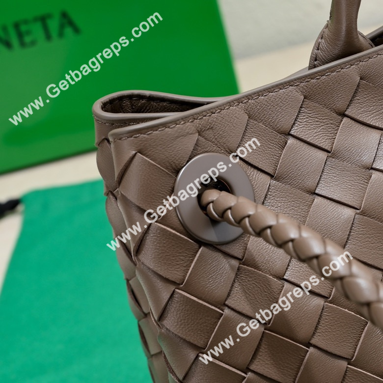 Bottega Veneta 29cm East-West Andiamo Top Handle Bag in Supple Intrecciato Leather Dark Coffee