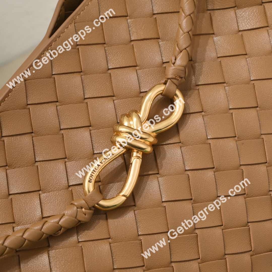 Bottega Veneta 32cm Andiamo Normal Chain Top Handle Bag in Supple Intrecciato Leather Coffee