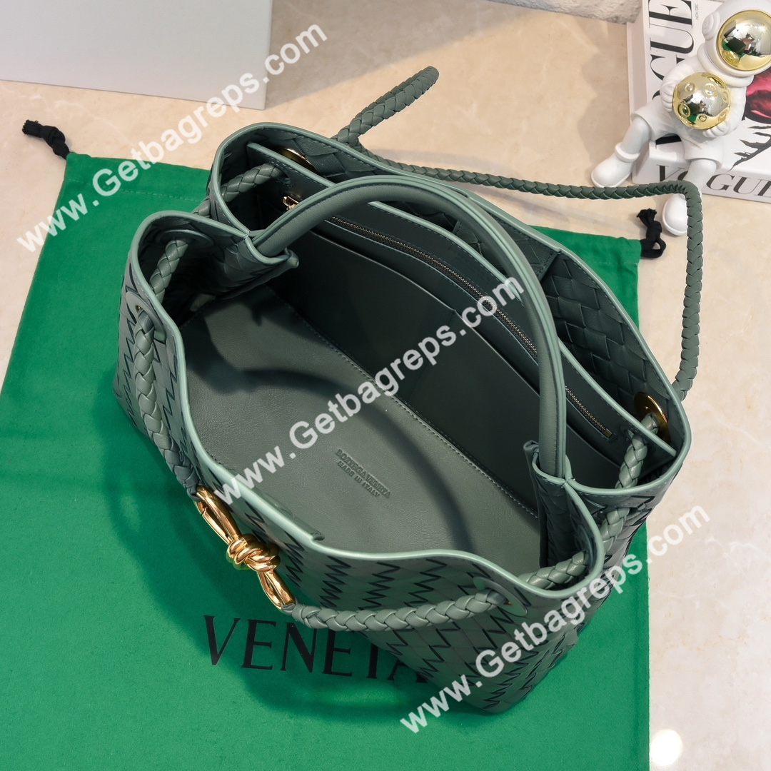 Bottega Veneta 32cm Andiamo Normal Chain Top Handle Bag in Supple Intrecciato Leather Dark Green