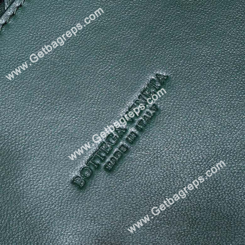 Bottega Veneta 32cm Andiamo Normal Chain Top Handle Bag in Supple Intrecciato Leather Green-1