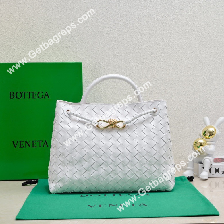 Bottega Veneta 32cm Andiamo Normal Chain Top Handle Bag in Supple Intrecciato Leather White