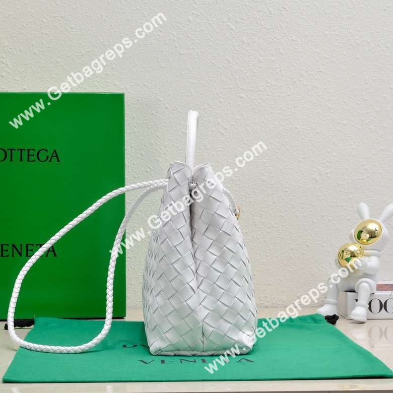Bottega Veneta 32cm Andiamo Normal Chain Top Handle Bag in Supple Intrecciato Leather White