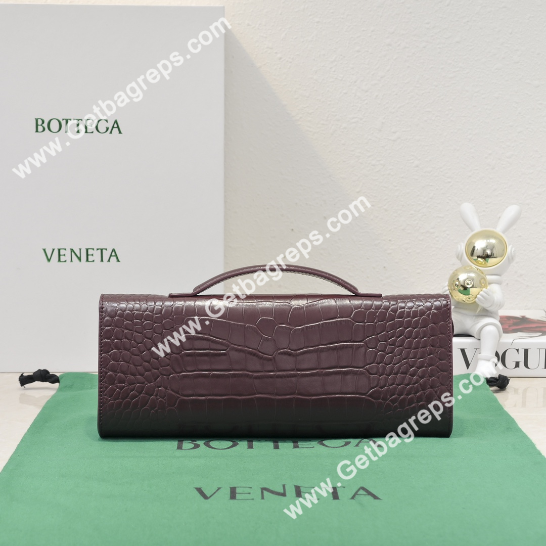 Bottega Veneta Andiamo Clutch Top Handle Clutch in Crocodile Dark Red