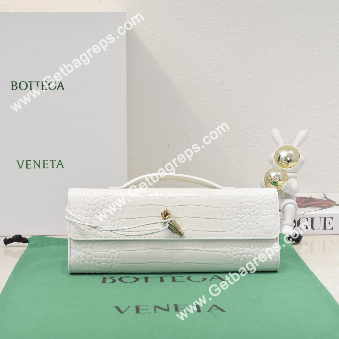 Bottega Veneta Andiamo Clutch Top Handle Clutch in Crocodile White