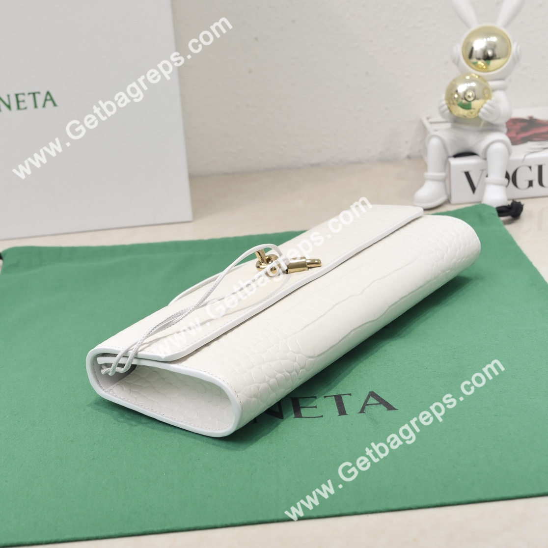 Bottega Veneta Andiamo Clutch Top Handle Clutch in Crocodile White