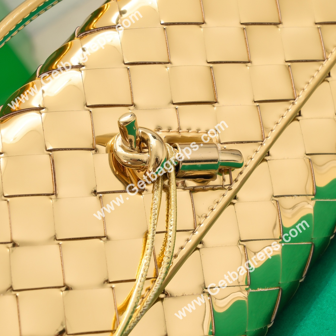 Bottega Veneta Andiamo Clutch Top Handle Clutch in Intrecciato Leather with Foggy Mirror Effect Gold