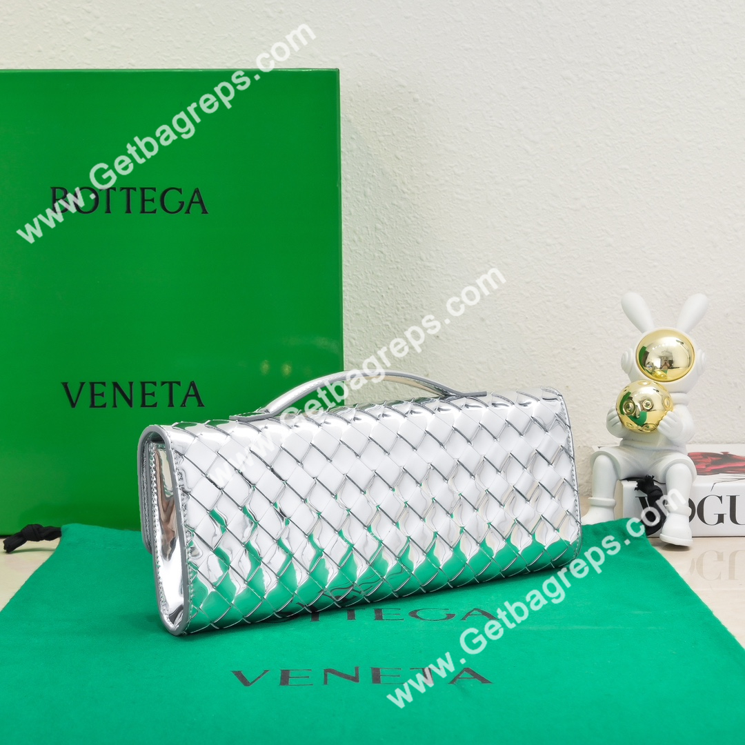 Bottega Veneta Andiamo Clutch Top Handle Clutch in Intrecciato Leather with Foggy Mirror Effect Silver