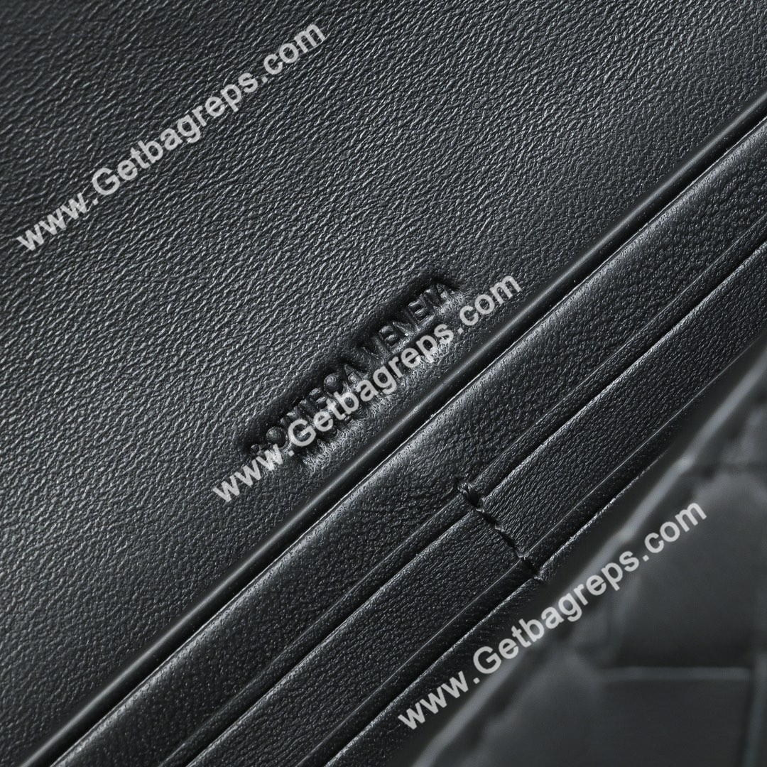 Bottega Veneta Andiamo Clutch Top Handle Clutch in in Supple Intrecciato Leather Black